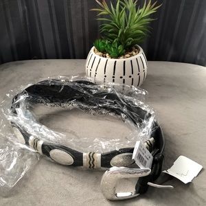 Men’s Tony Lama scolloped Belt size 38 NWT